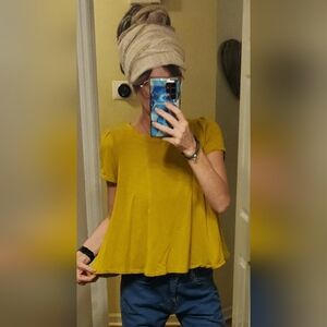 Anthropologie Eri + Ali Short Sleeve Swing Top